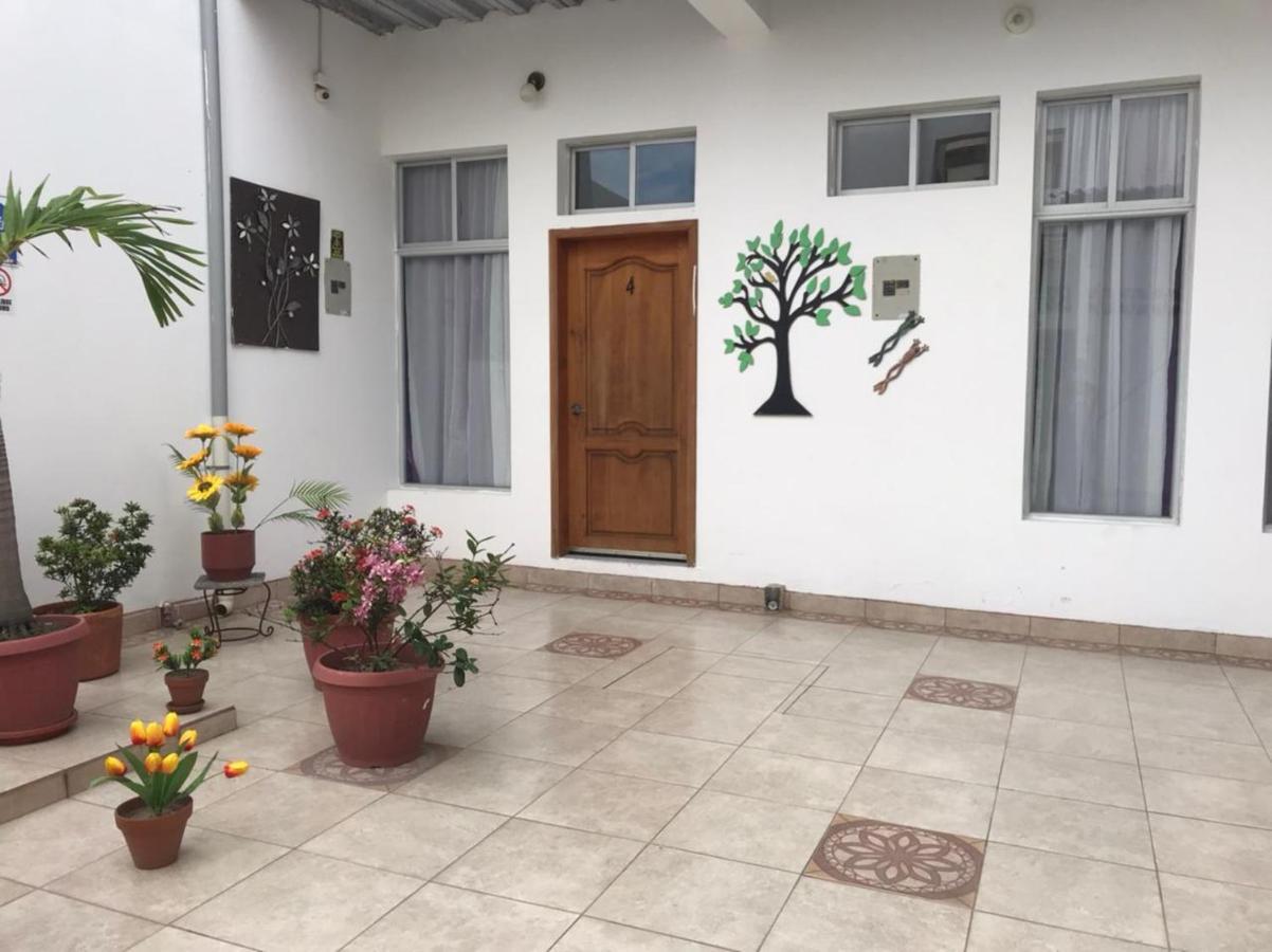 Hotel Las Palmas Esmeraldas Exterior photo