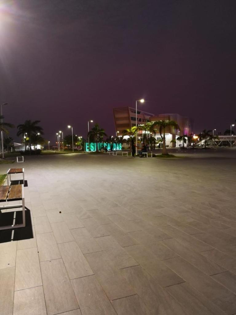 Hotel Las Palmas Esmeraldas Exterior photo